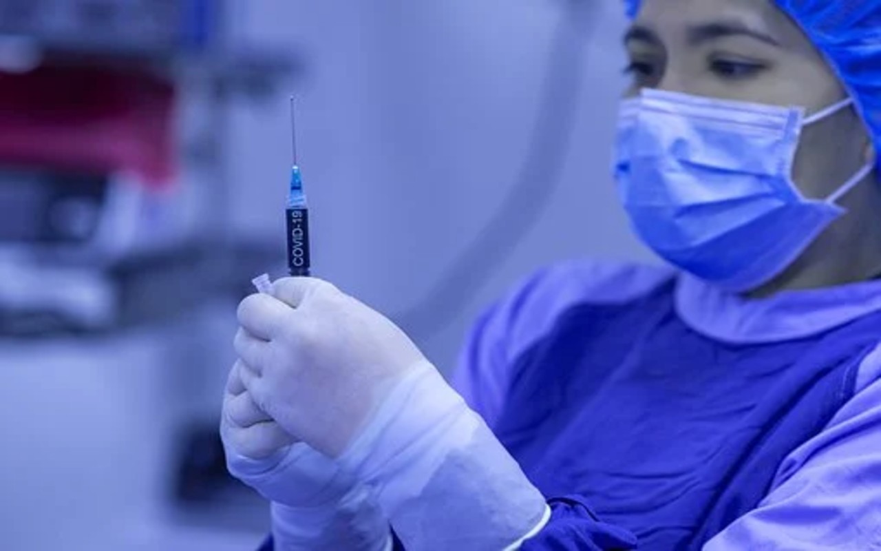 EEUU busca 30 mil voluntarios para ensayo de la vacuna de AstraZeneca