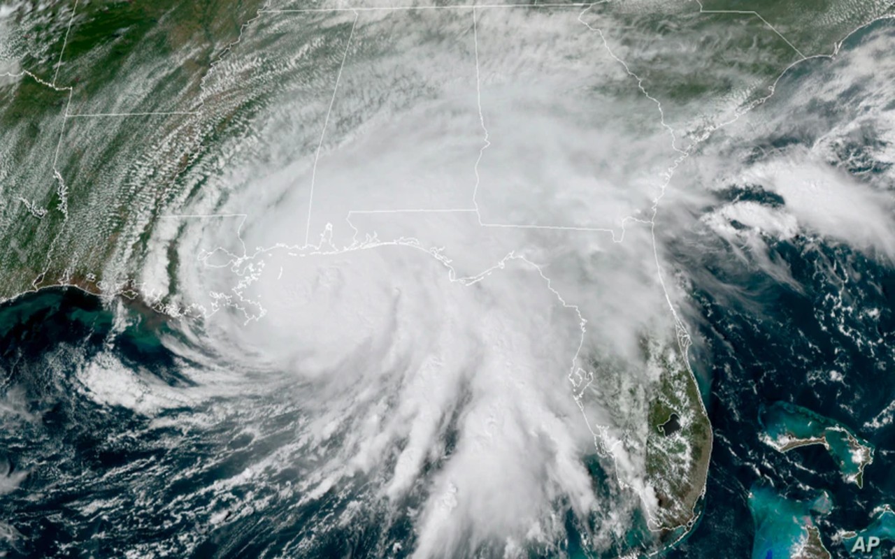 Huracán Sally toca tierra en Alabama con fuertes lluvias