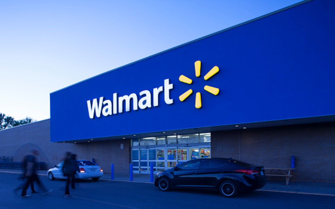 Walmart retira las armas de sus tiendas en EEUU por posibles disturbios