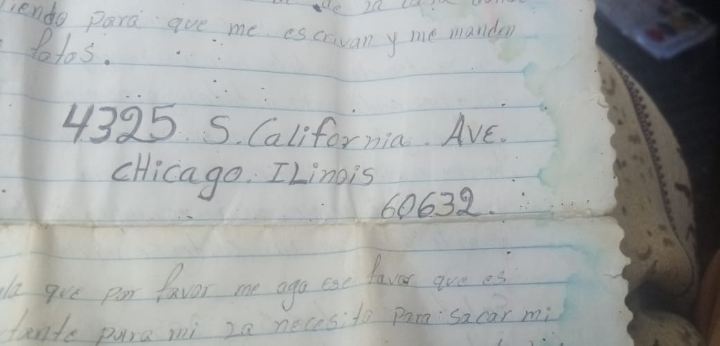 Una de las cartas que Miguel Ángel le envió a su familia. En ella les escribió la dirección donde vivía en Chicago. | Foto: Especial.