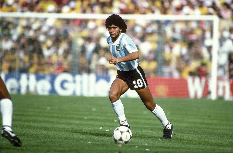Diego Armando Maradona es uno de los futbolistas más reconocidos a nivel mundial. | Foto: Getty Images.