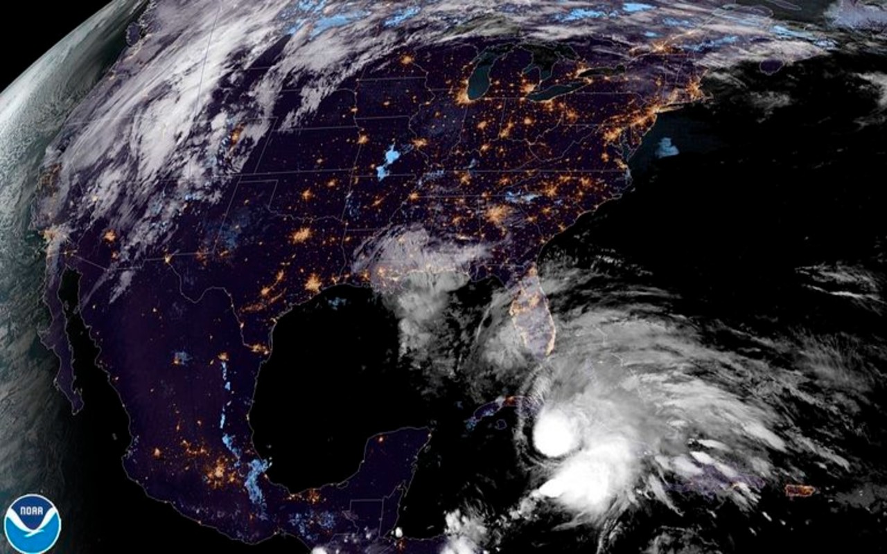 Florida se prepara para llegada del huracán Eta