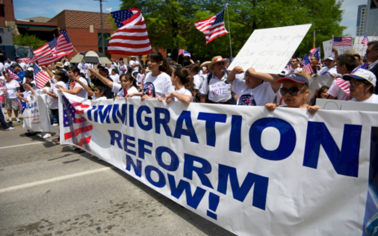 Caravana de autos inicia campaña para pedirle a Biden la reforma migratoria