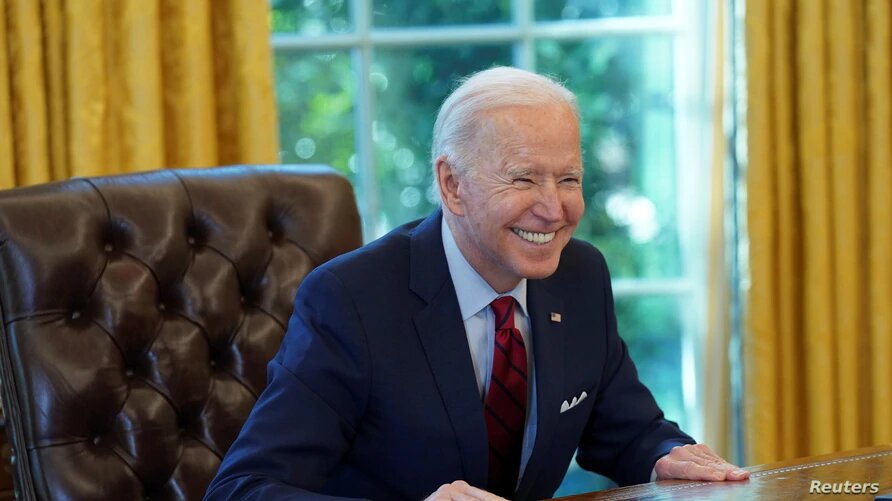 El paquete de ayuda propuesto por Joe Biden finalmente pasa al Senado. | Foto: Voz de América.