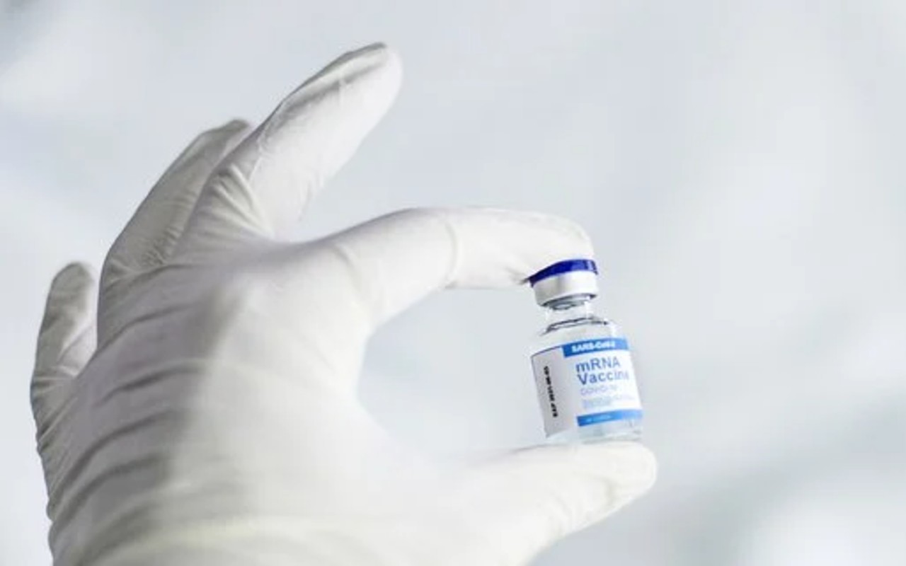 CORONAVIRUS | EEUU evalúa aplicar media dosis de la vacuna de Moderna