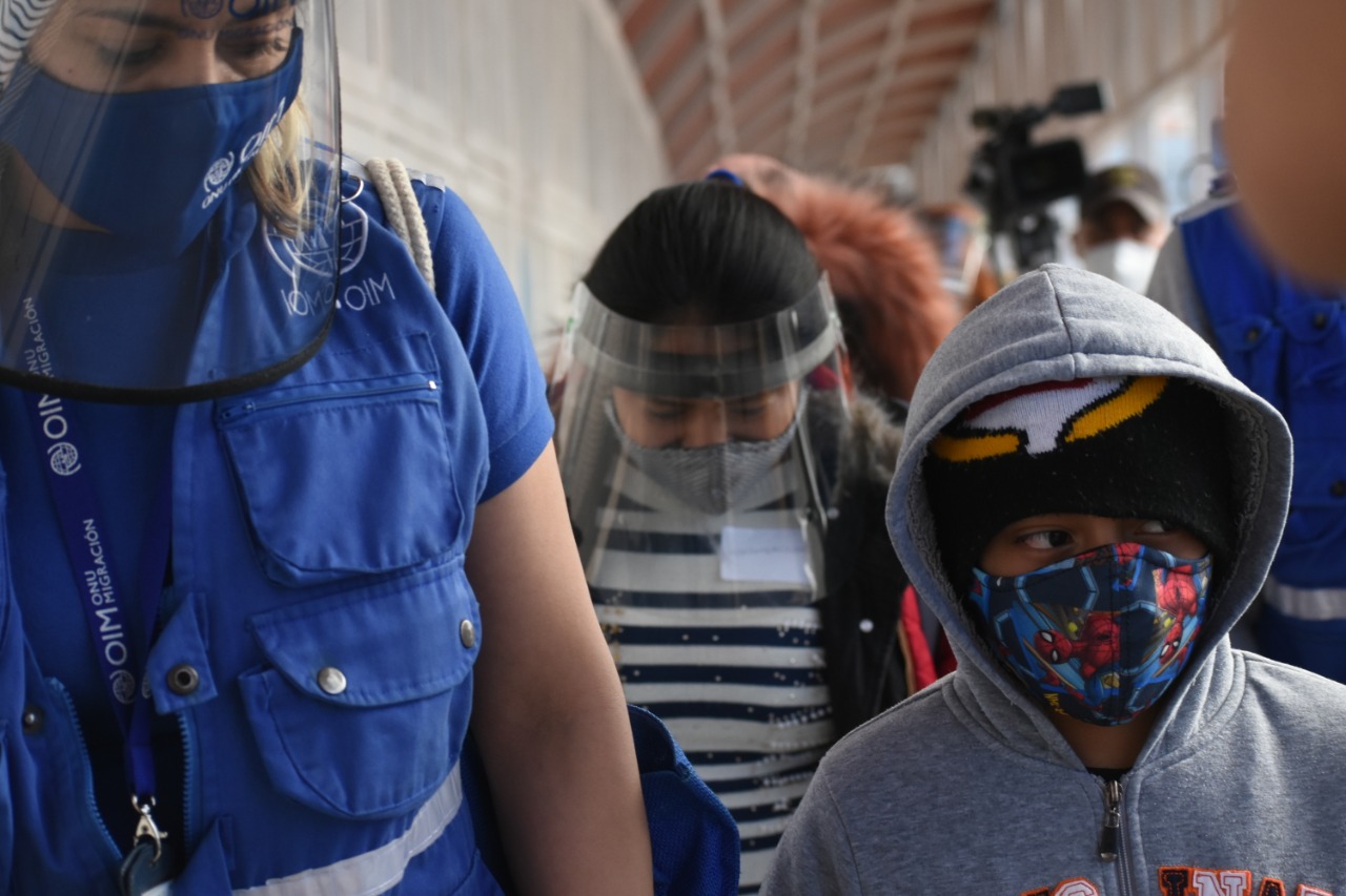 Entre los migrantes varados en Ciudad Juárez hay menores no acompañados. | Fotografía: Rey R. Jauregui.