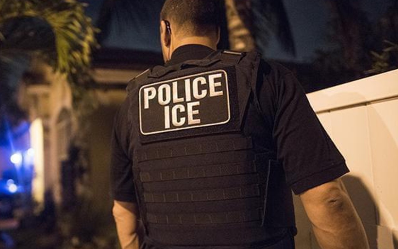 Migrante mexicano con Covid-19 muere bajo custodia de ICE