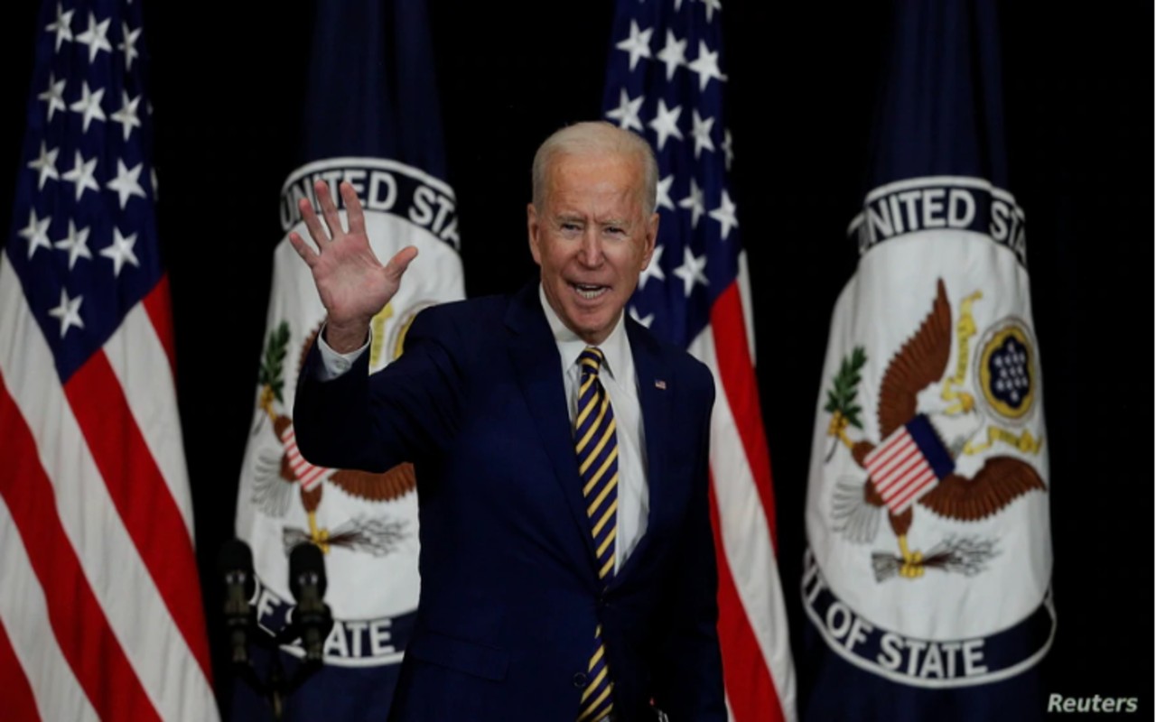 Administración Biden permite de nuevo visados de trabajo y de residencia