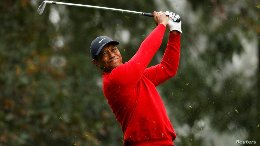 El golfista Tiger Woods durante el Masters de Augusta, el 15 de noviembre de 2020. | Foto: Voz de América.