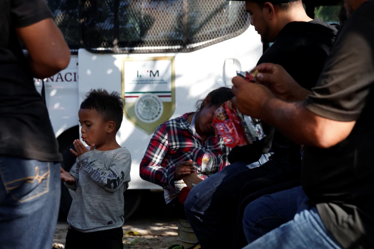 La Casa Blanca prevé que la cantidad de niños migrantes que intentan cruzar solos a USA aumente en los próximos meses. Texas es uno de los estados fronterizos más afectados. | Foto: Voz de América.