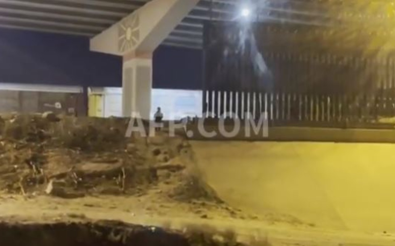 El niño de cinco años llegó a la frontera acompañado por una pareja | Foto: Captura de Pantalla