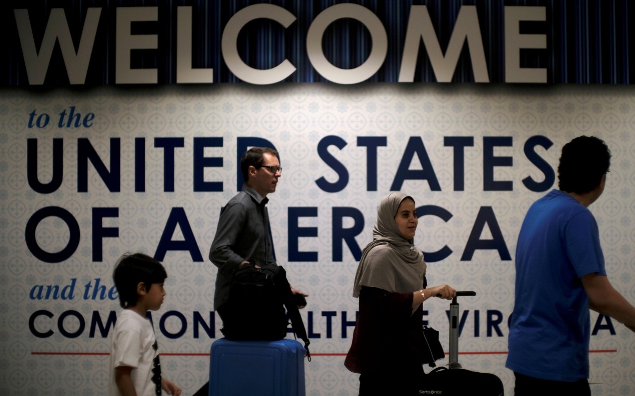 Con esto, Biden planea dar otro paso en la reforma del sistema migratorio de USA. | Foto: Reuters / Voz de América