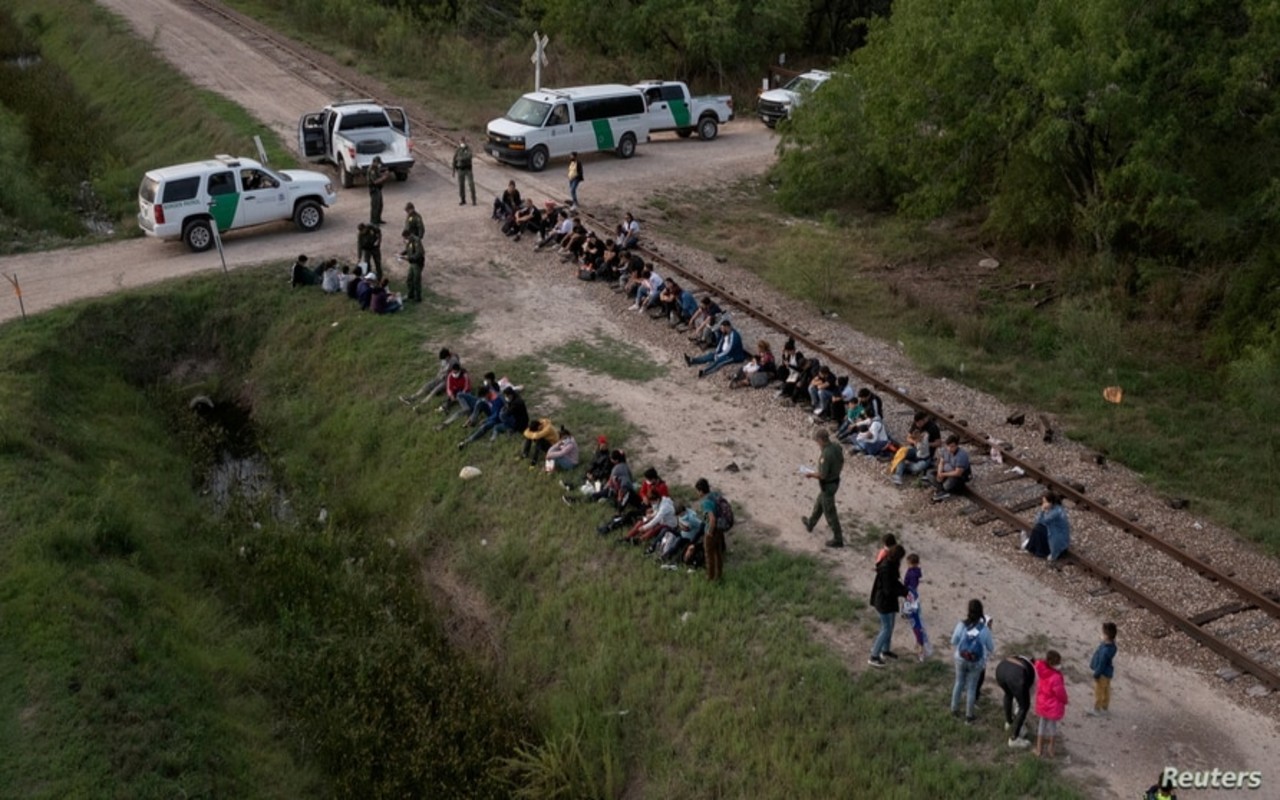 Gobierno de Joe Biden reunificará a 29 familias de migrantes
