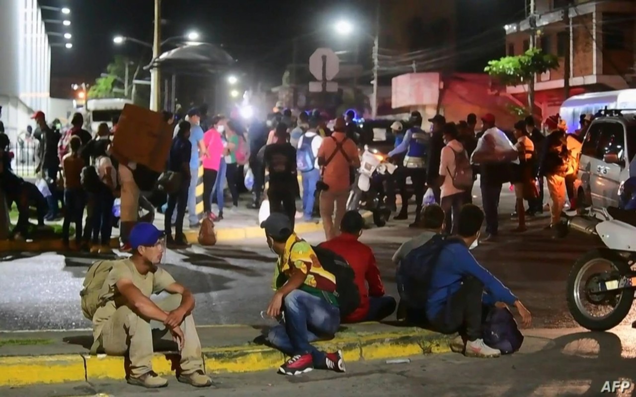 Guatemala alerta sobre nueva caravana de migrantes a fines de julio. | Foto: VOA / AFP.