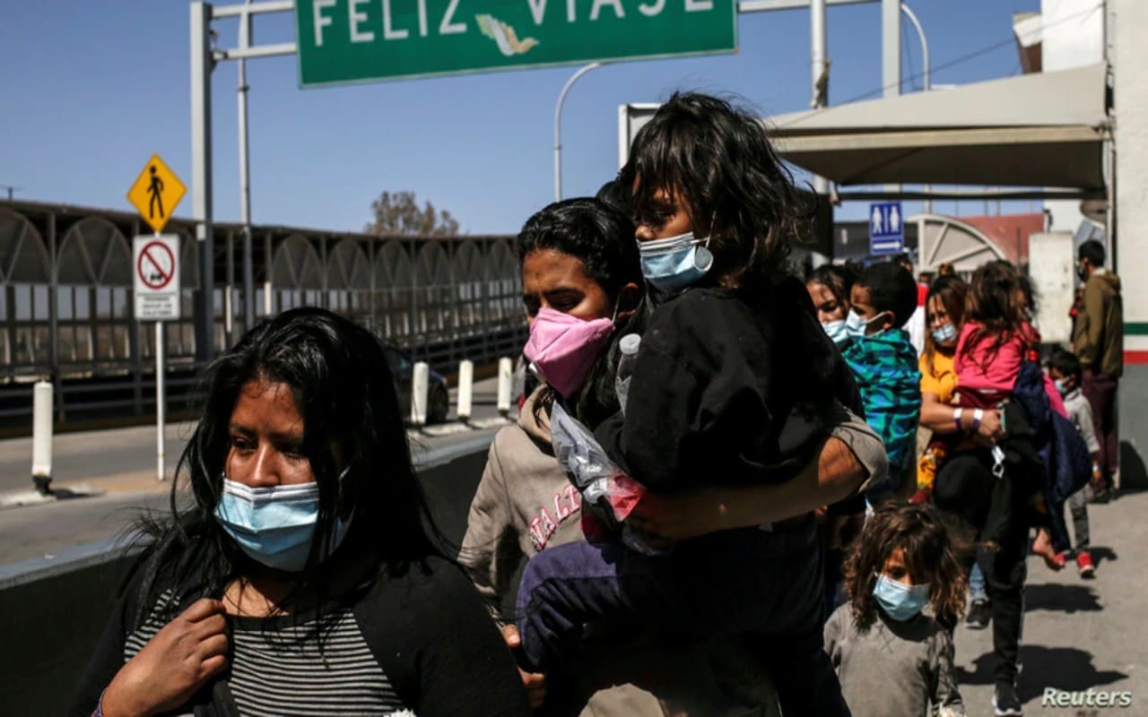 Caravana migrante de Honduras: Cambian estrategia y viajan en grupos. | Foto: VOA / Reuters.