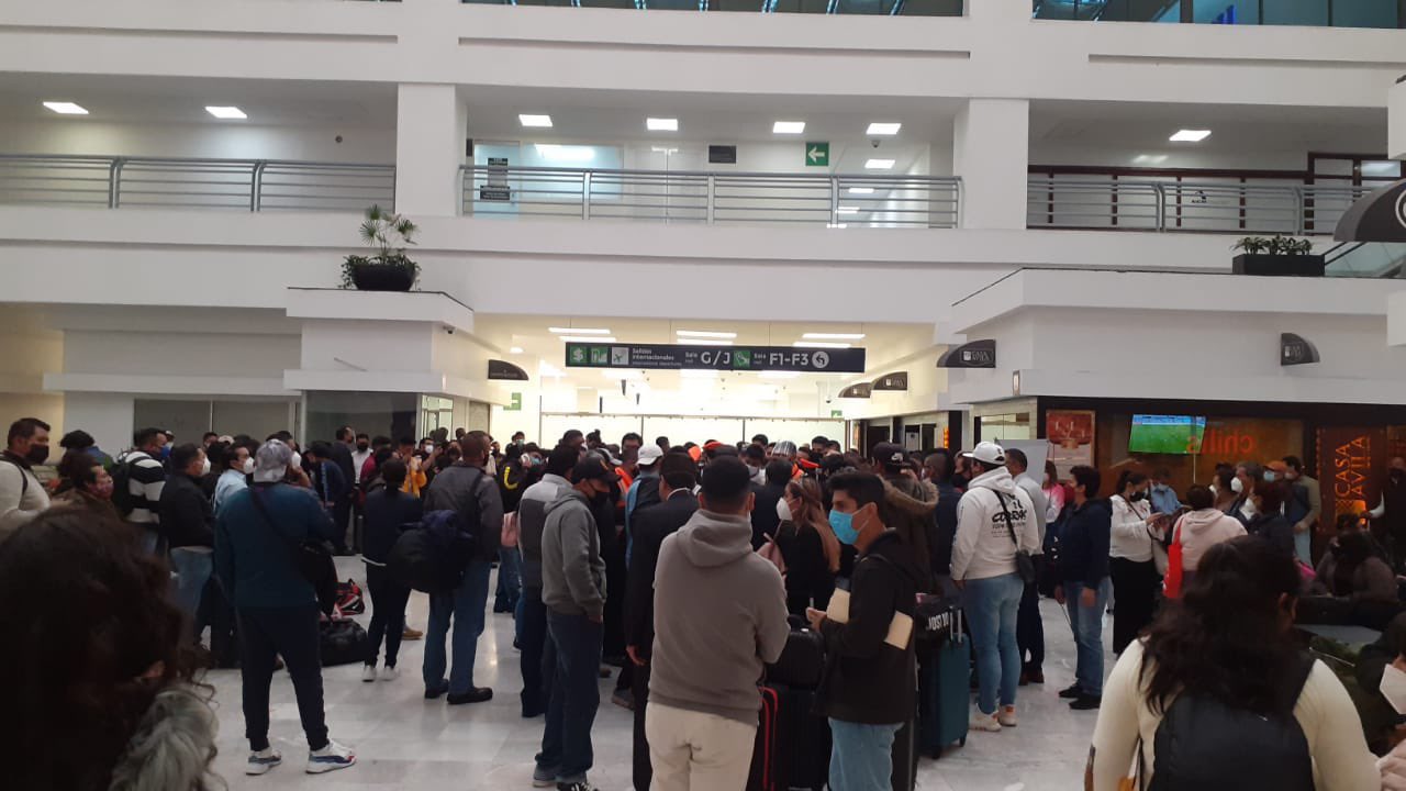 Más de 200 personas fueron estafadas con cerca de 5 mil pesos para ir a trabajar a Canadá. | Foto: Twitter @acostill.
