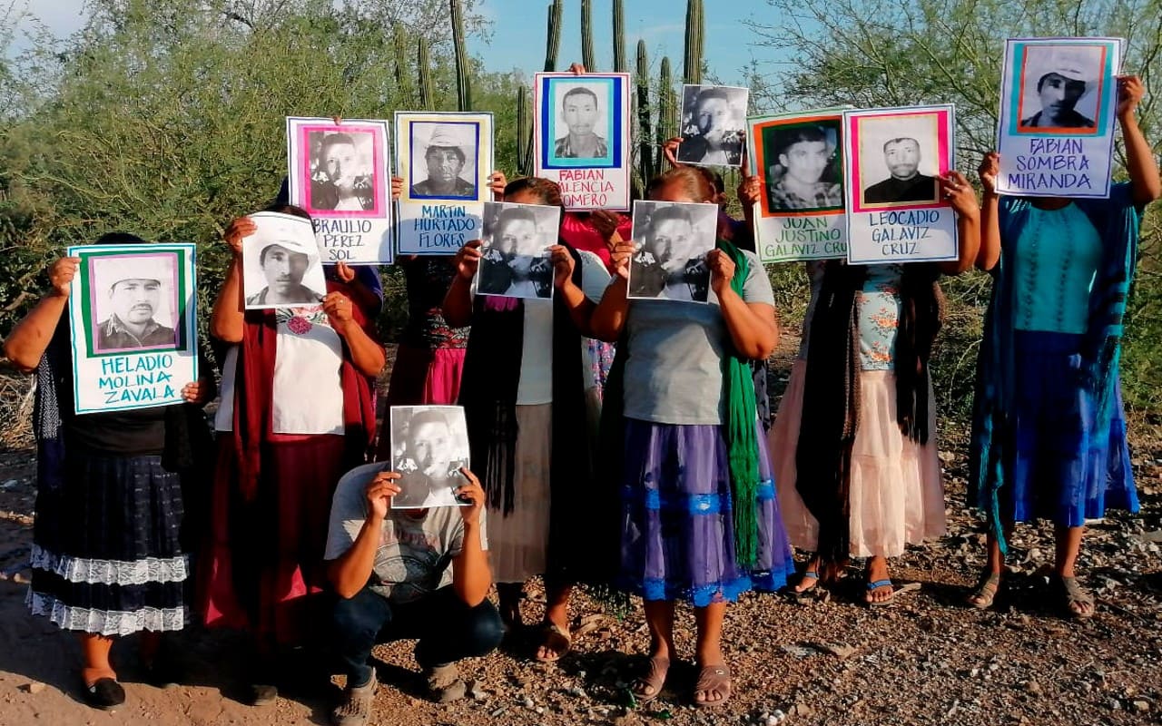 ¿Jaksa jipuwame? ¿Dónde están los yaquis de Loma de Bácum? A dos meses de su desaparición, las mujeres en resistencia los buscan. | Foto: Cortesía de Astrid Arellano.