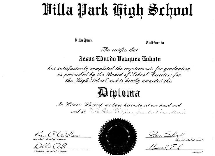 Diploma de high school de Jesús Vázquez. | Foto: Cortesía.
