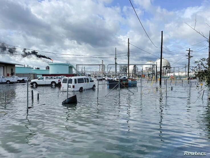Daños causados por el huracán Ida en Louisiana. | Foto: VOA/Reuters.