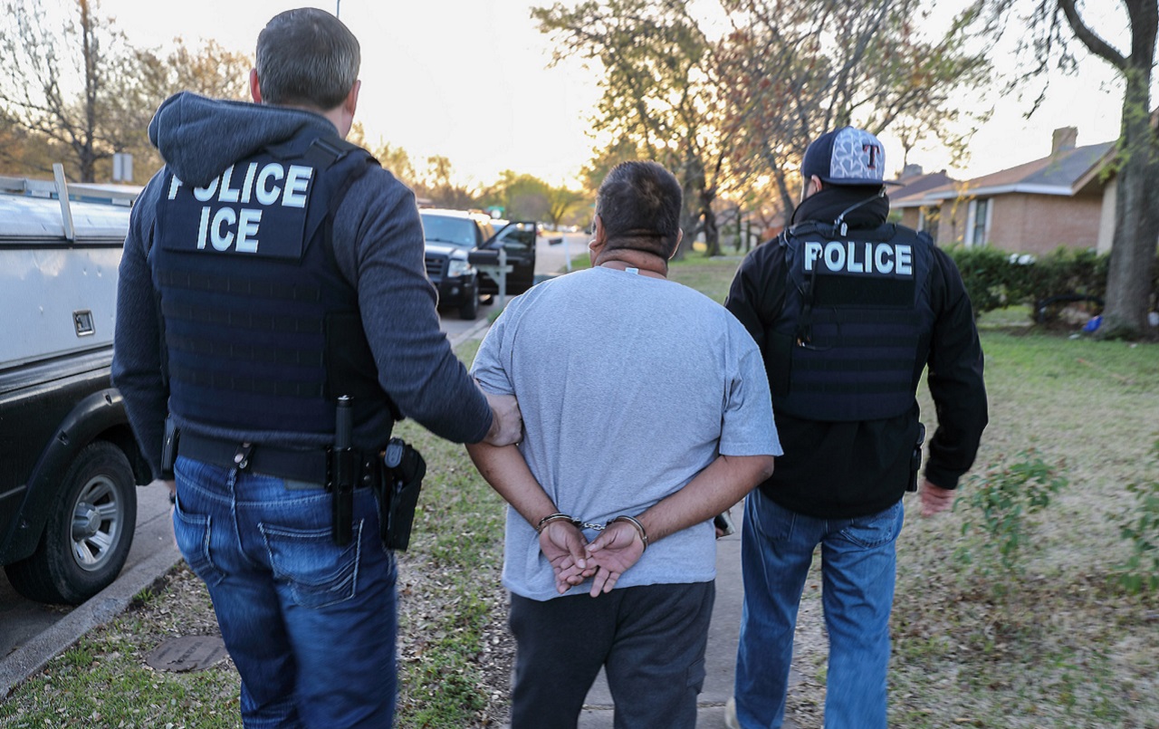 Las reglas de deportación actuales tienen el objetivo de evitar que ICE detenga a las personas sólo por no tener papeles. | Foto: ICE.gov