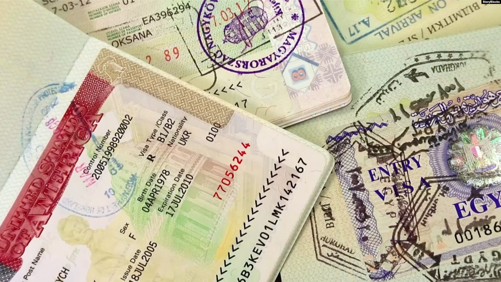 Si el número de personas con una visa H-2A o H-2B que no regresan a su país es elevado, este podría salir de la lista | Foto: Voz de América