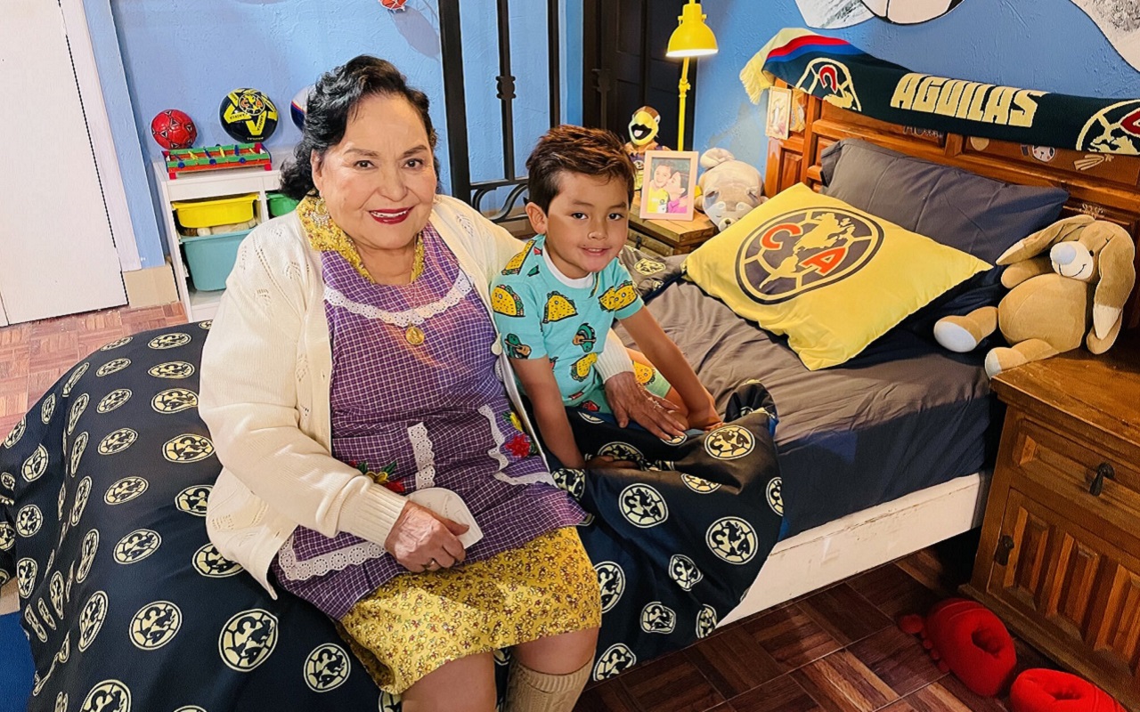 Carmen Salinas en el set de grabación de "Mi fortuna es amarte". | Foto: Twitter @CarmenSalinasLo