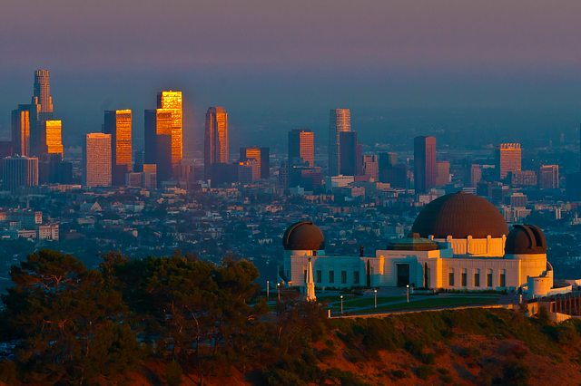 Observatorio Griffith, en Los Ángeles, un hermoso lugar para aprender y apreciar el paisaje. | Foto: Pixabay.