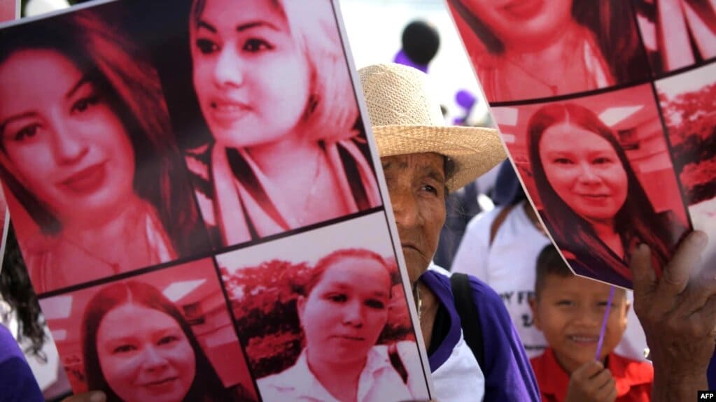 De acuerdo con ACNUR, los países que conforman el Triángulo Norte de Centroamérica están entre los 5 más peligrosos para las mujeres en América Latina. | Foto: VOA/AFP.