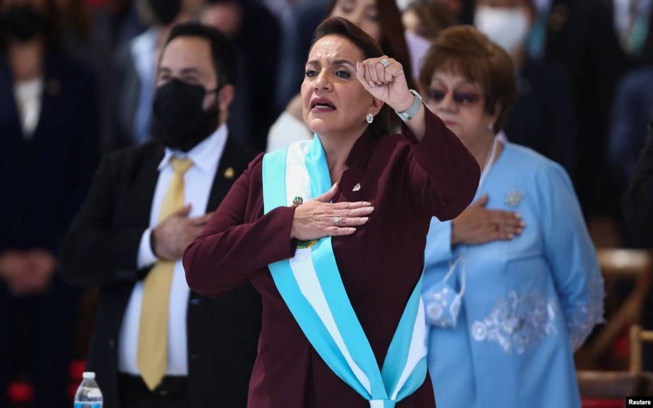 Xiomara Castro tomó posesión como presidenta de Honduras. | Foto: VOA / Reuters.