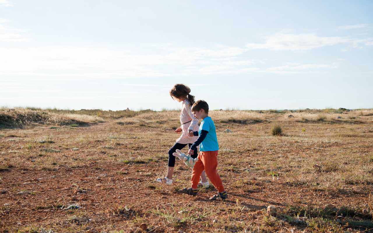 Los niños migrantes no acompañados continúan cruzando la frontera de Estados Unidos. | Foto: Depositphotos