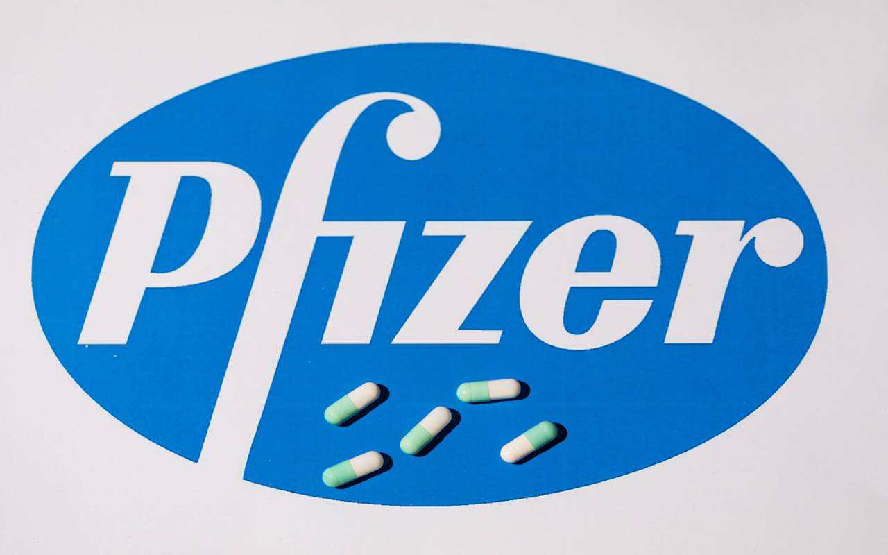 #NoticiasDelDía | Estados Unidos duplica pedido de pastillas de Pfizer contra Covid-19. | Foto: Depositphotos