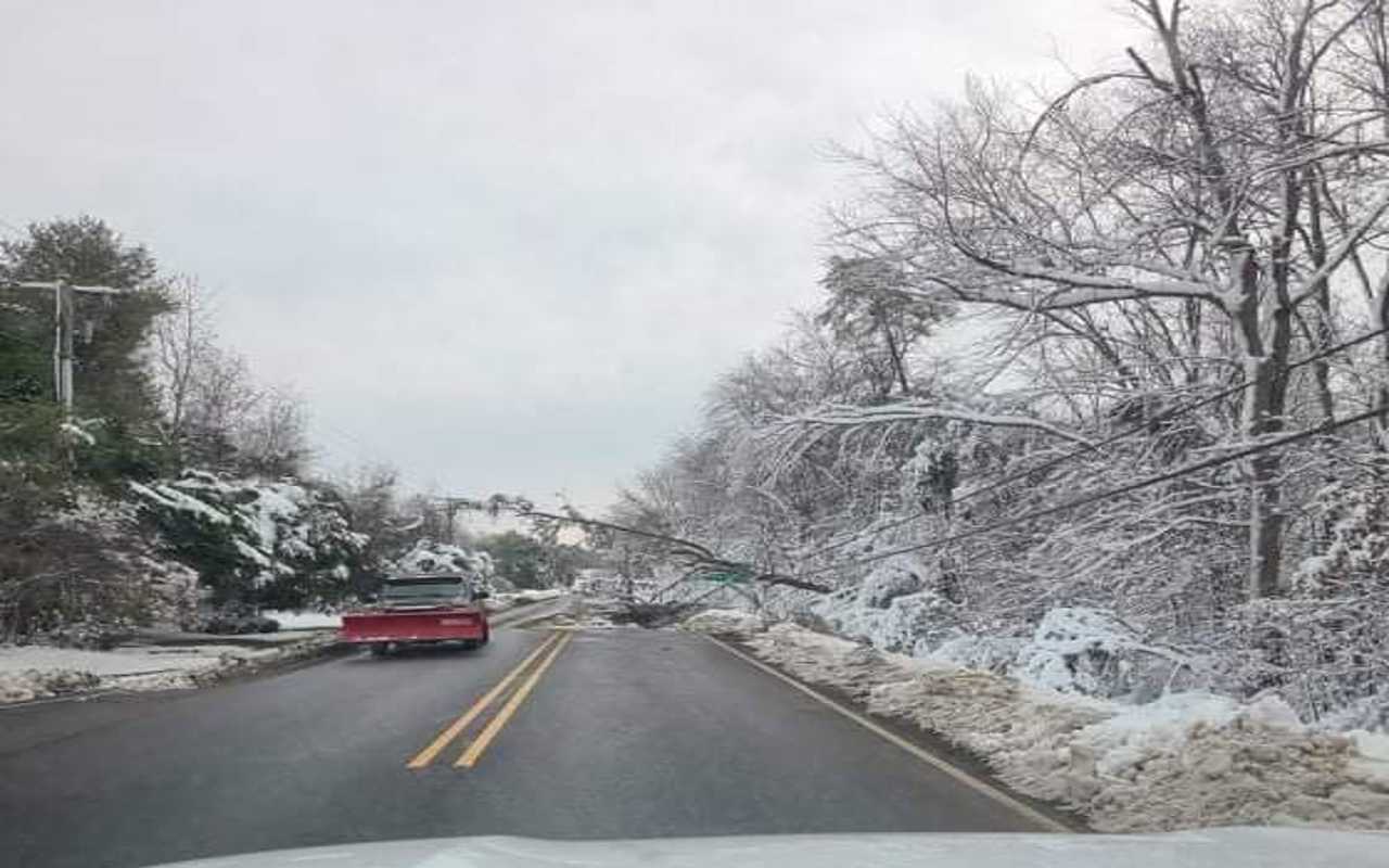 #NoticiasDelDía | Tormenta invernal deja a personas varadas por 20 horas en una autopista en Virginia. | Foto: Twitter de VDOT Fredericksburg.