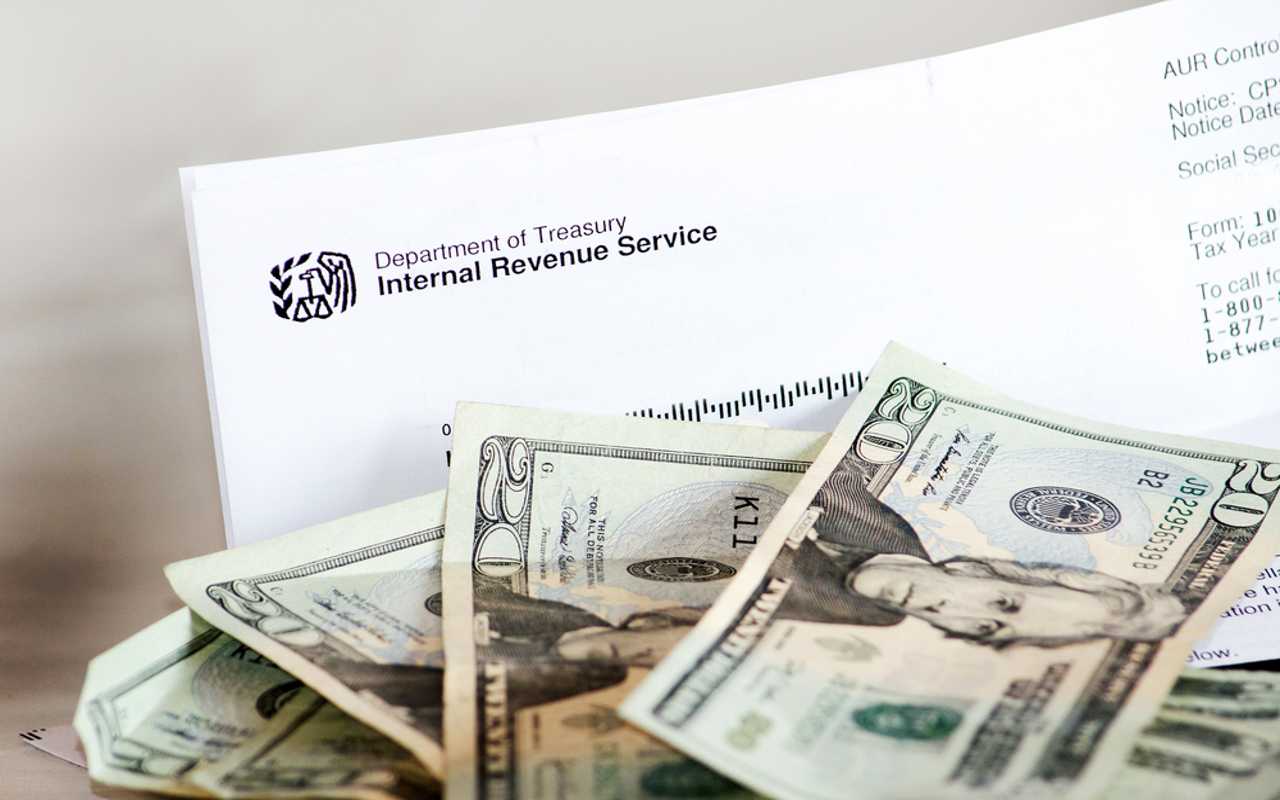 Puedes reclamar tu Crédito por Ingreso del Trabajo en tus taxes 2022. | Foto: Depositphotos