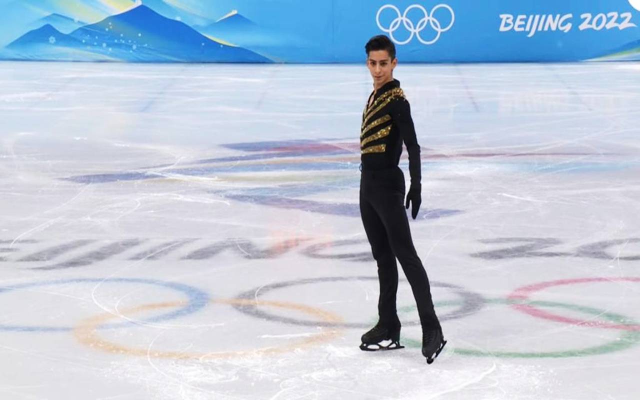 Donovan Carrillo durante su participación de patinaje artístico en Beijing 2022. | Foto: Cortesía de Com.org.mx.