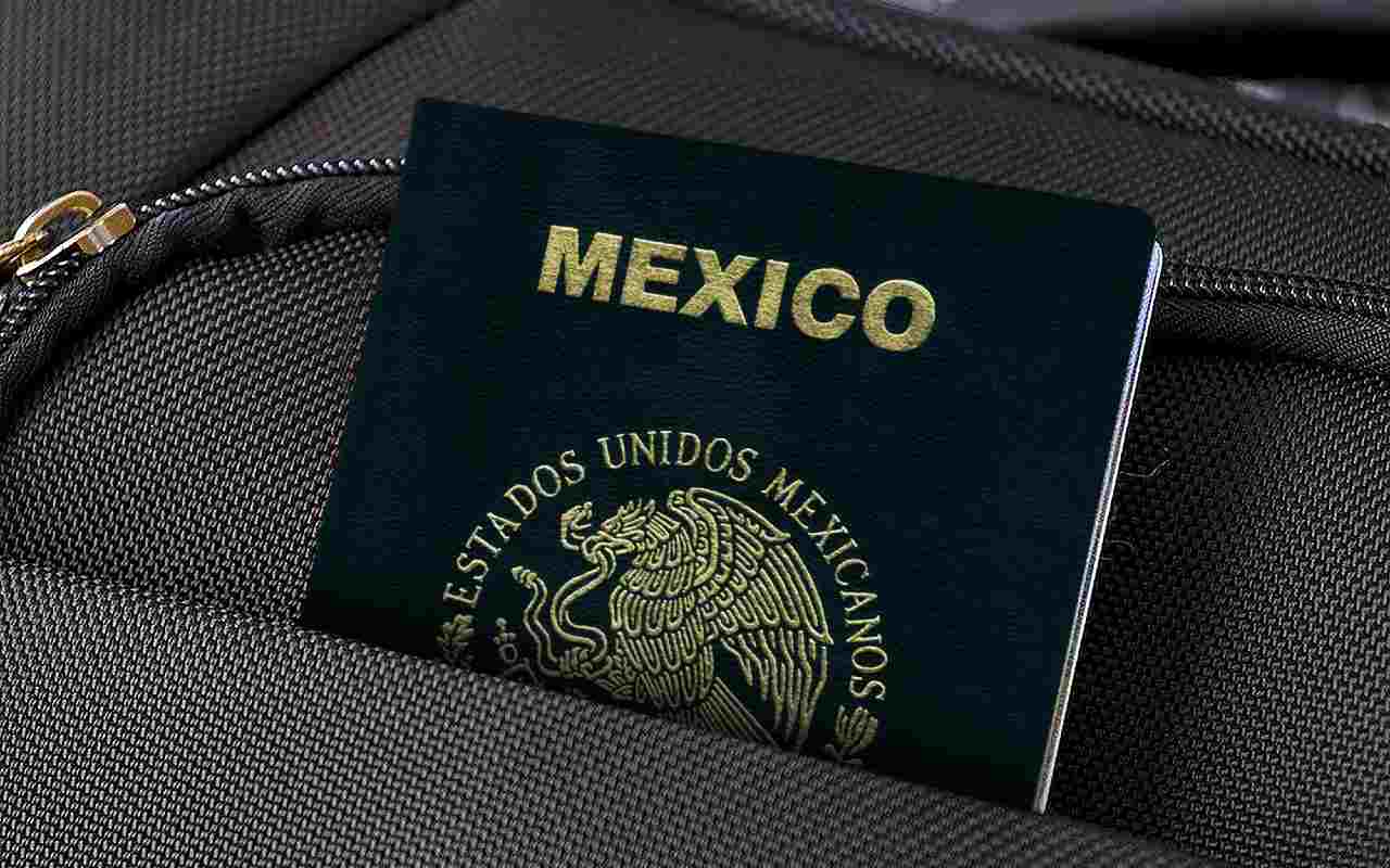 Si vives en Estados Unidos y deseas tramitar un pasaporte, matrícula consular o credencial de elector deberás tramitar una cita en un consulado mexicano | Foto: Depositphotos