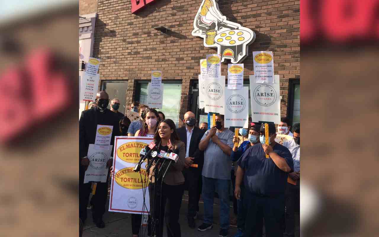La lucha de los trabajadores de la tortillería El Milagro fue apoyada por organizaciones como Arise Chicago | Foto: @AriseChicago