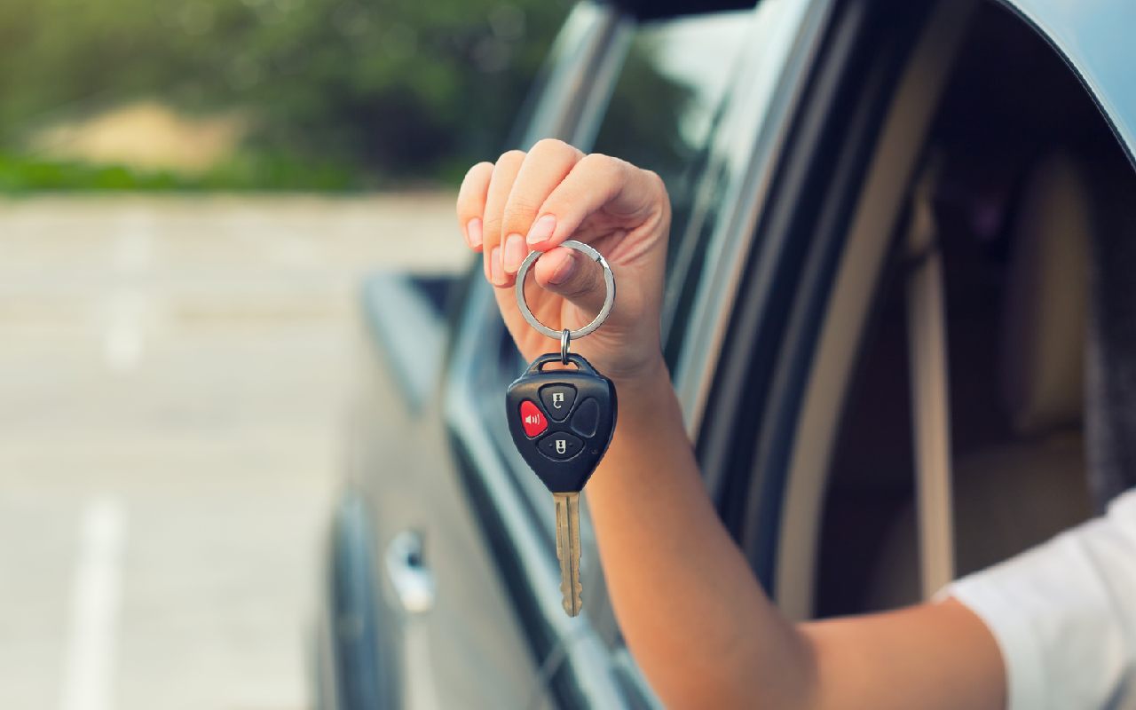 Si el auto chocolate ingresó a México después del 19 de octubre de 2021 no podrá ser legalizado | Foto: Depositphotos