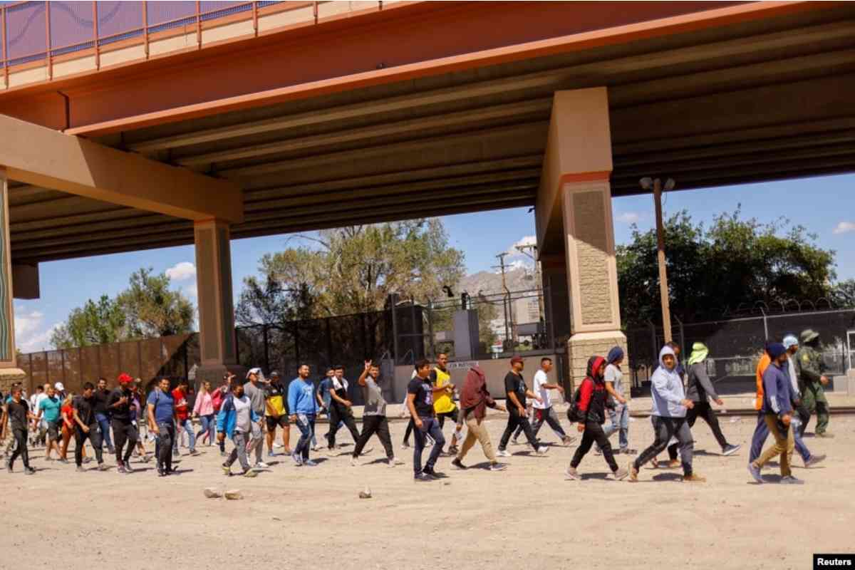 No importa si entraste al país sin permiso, solicitar asilo en México o Estados Unidos es un proceso migratorio regular | Foto: Reuters / Voz de América