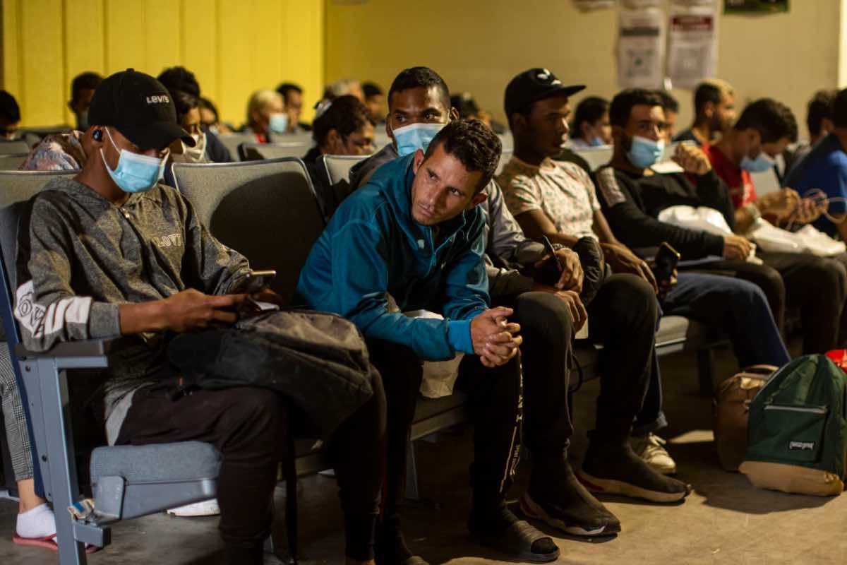 Los migrantes venezolanos que obtengan el parole humanitario podrán acceder a varios programas | Foto: AP / Voz de América