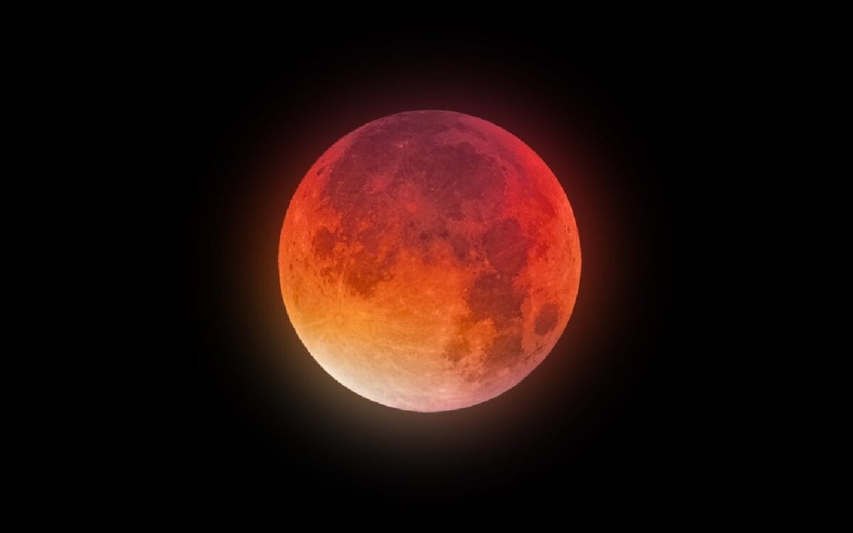 Te decimos cómo puedes ver el eclipse lunar de noviembre 2022. | Foto: <a href=https://depositphotos.com/ title=Depositphotos>Depositphotos</a>