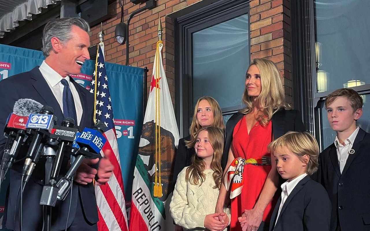 Gavin Newsom agradece por convertirse en gobernador de California de nuevo. | Foto: Twitter de Gavin Newsom.