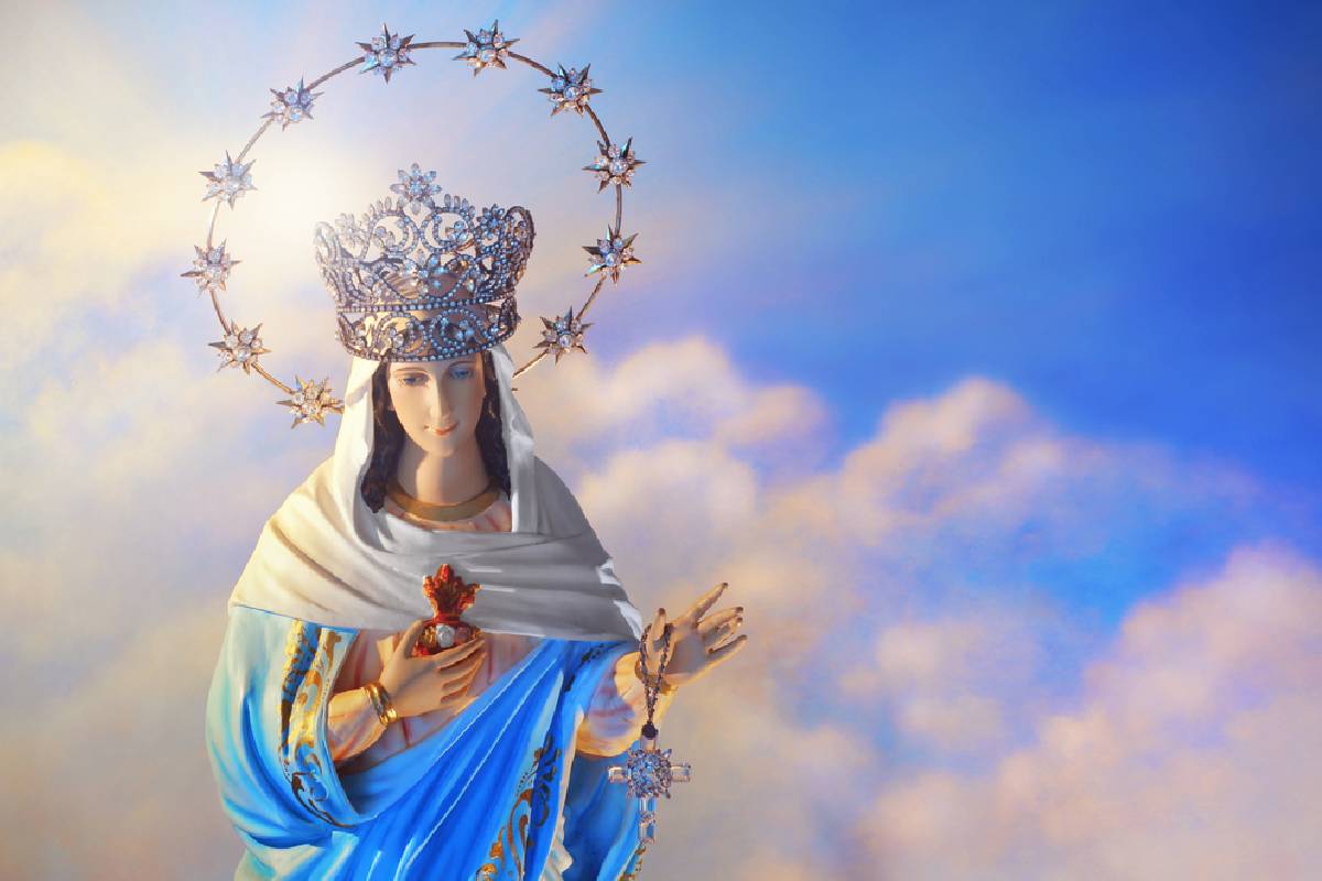 Regina Coeli se reza para consagrar nuestro día a Dios y a la Virgen María. | Foto: Imagen del Archivo de Deposiphotos.