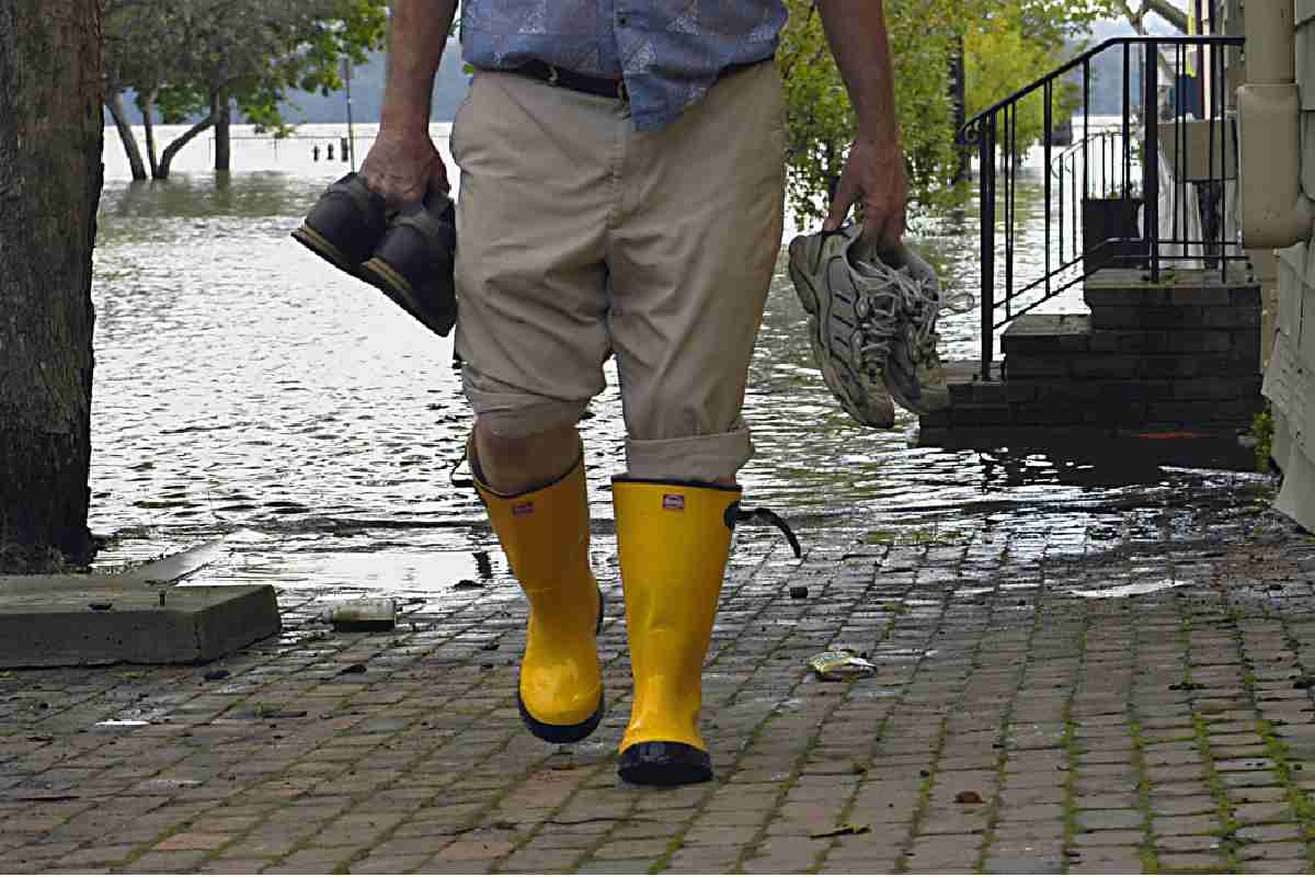 Ante la alerta de emergencia por inundaciones en Florida, es necesario que si estás en zona de riesgo busques shelters o albergues seguros. | Foto: Imagen del Archivo de Depositphotos.