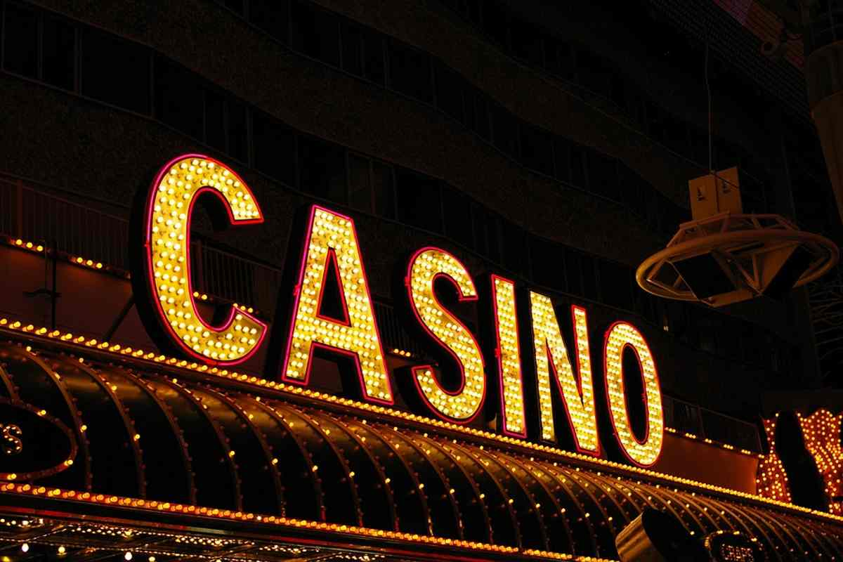 Si así lo requieres debes contactar al servicio de atención al cliente del casino | Foto: Pixabay