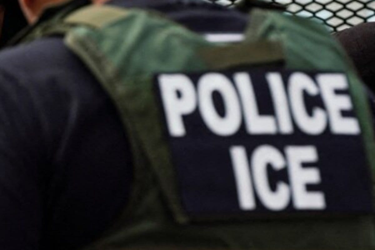 El nuevo programa para imponer el toque de queda especifica como se llevarán a cabo las deportaciones exprés a las familias migrantes que busquen asilo en Estados Unidos | Foto: Reuters / Voz de América
