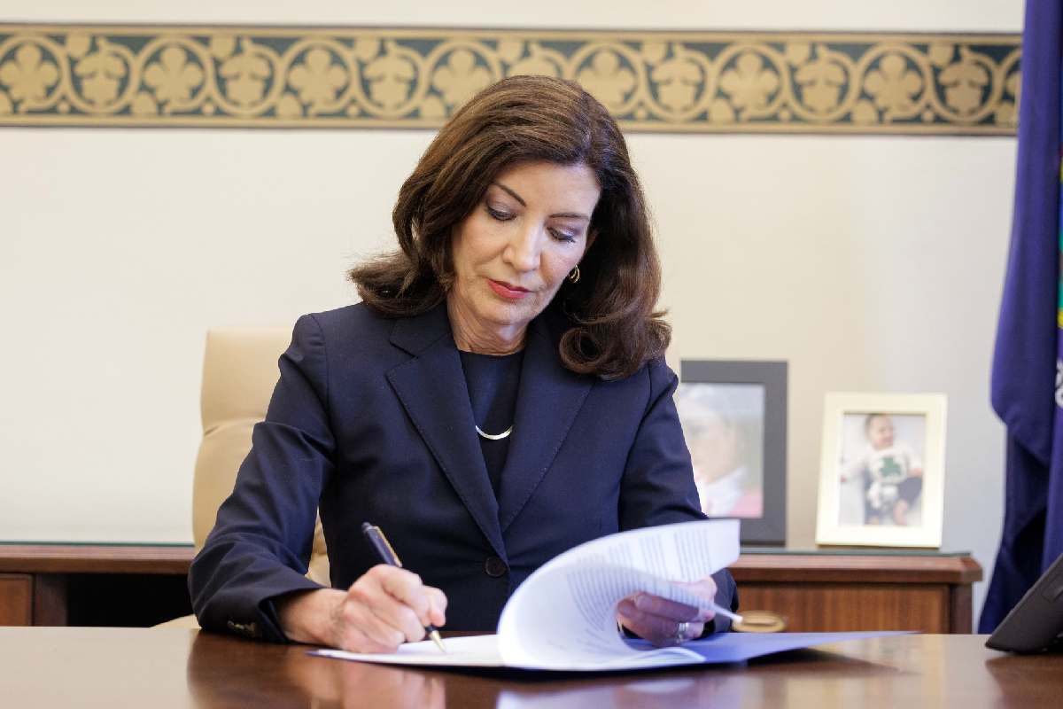 La gobernadora de Nueva York pide al gobierno federal asistencia económica para curbir las necesidades de los migrantes | Foto: Governor Kathy Hochul