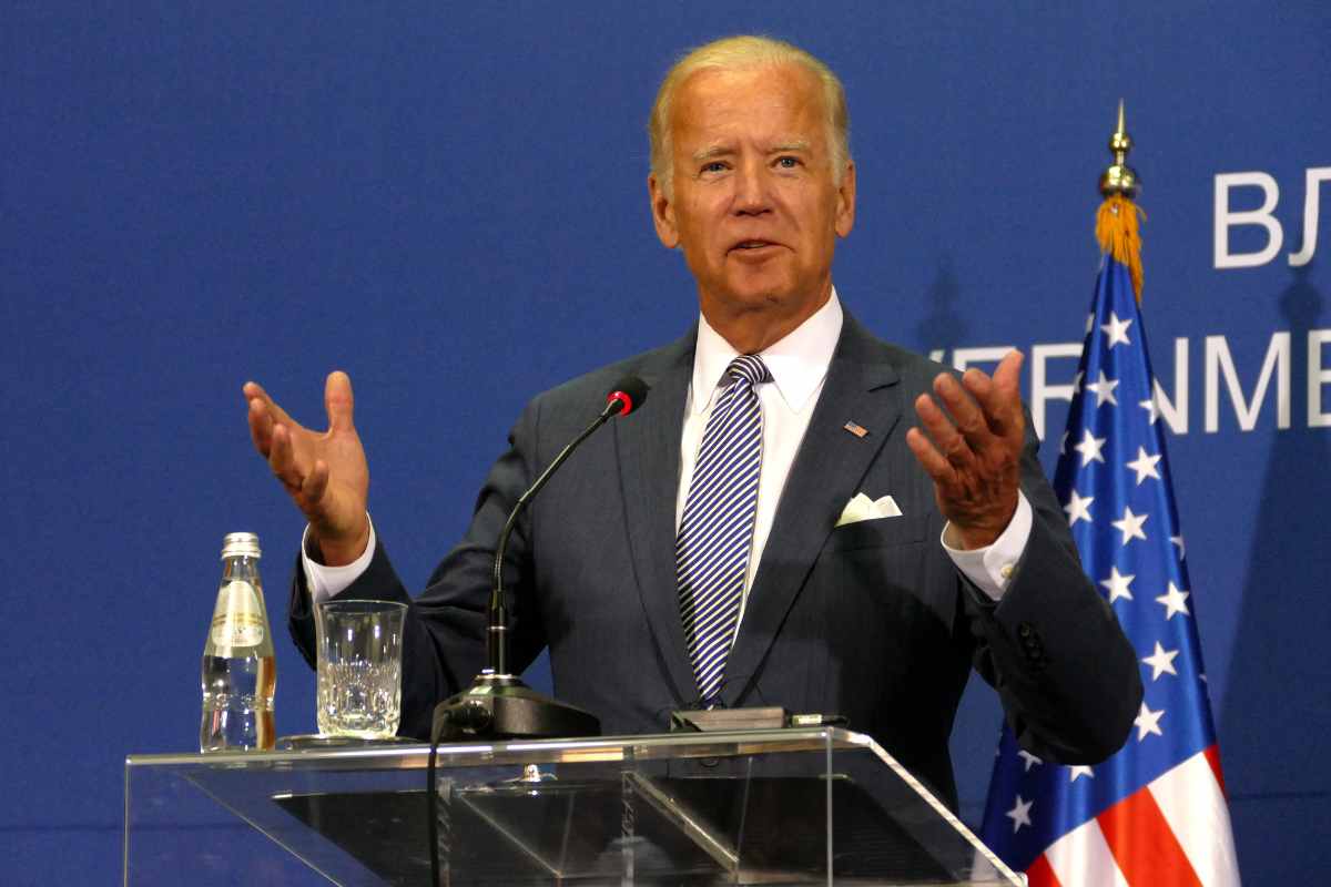 Joe Biden quiere conseguir voto de los latinos lanzando un comercial en español