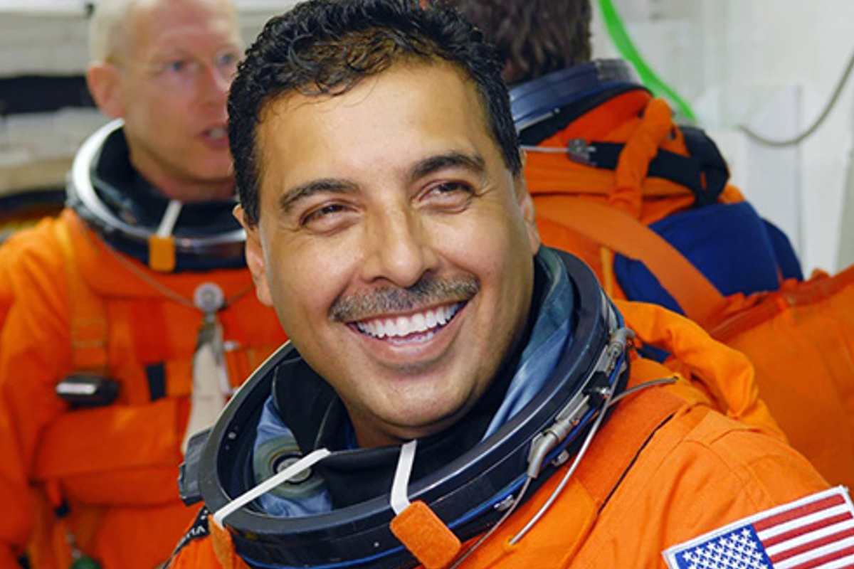 Hernández trabajaba en el campo recolectando frutas y verduras cuando se sintió inspirado a ser astronauta | Foto: @UCCEVentura