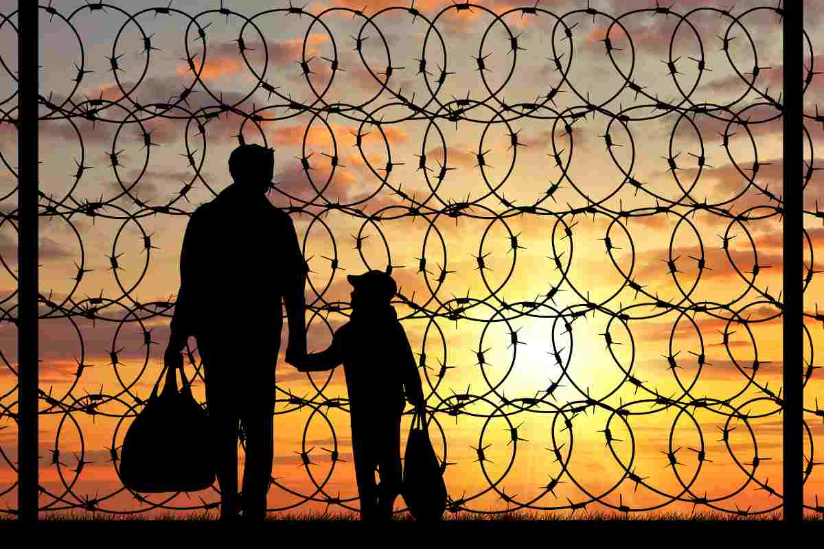 Los solicitantes de asilo en México han sido devueltos a sus países de origen haciéndolos firmar documentos que no les dejan leer | Foto: imagen archivo de depositphotos