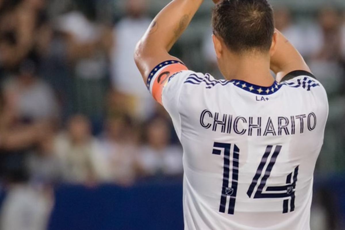 Chicharito usará el número 14 en Chivas || Foto: X/@CH14_